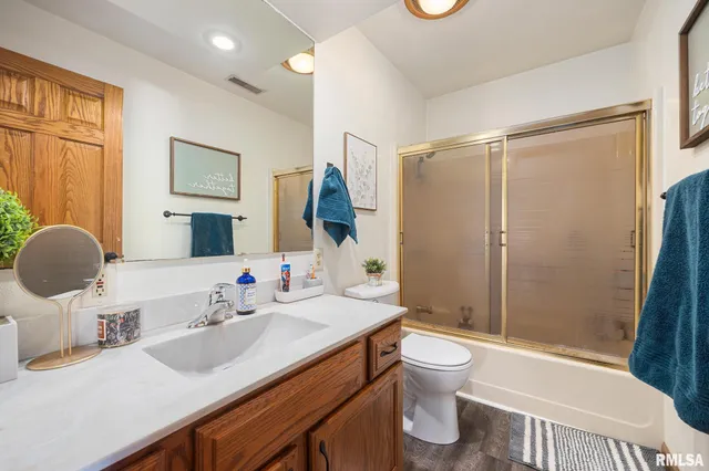 $349,900 | 400 West Madison Street, Tremont, IL 61568