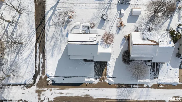 $349,900 | 400 West Madison Street, Tremont, IL 61568