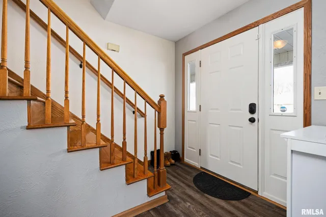 $349,900 | 400 West Madison Street, Tremont, IL 61568