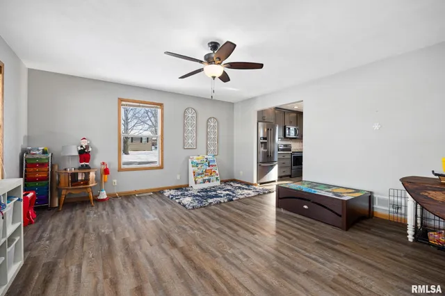 $349,900 | 400 West Madison Street, Tremont, IL 61568