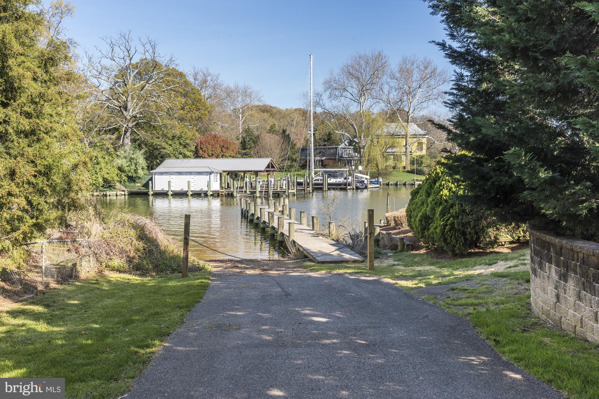 438 Ferry Point Road Annapolis, MD 21403 - Photo 26 of 29 Community