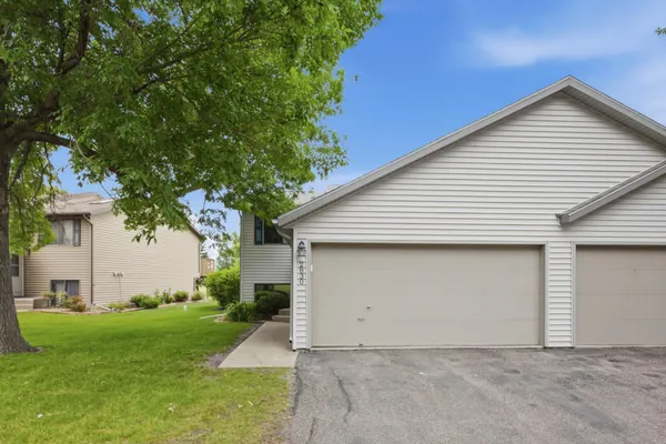 $225,000 | 2830 32nd Street South, Moorhead, MN 56560