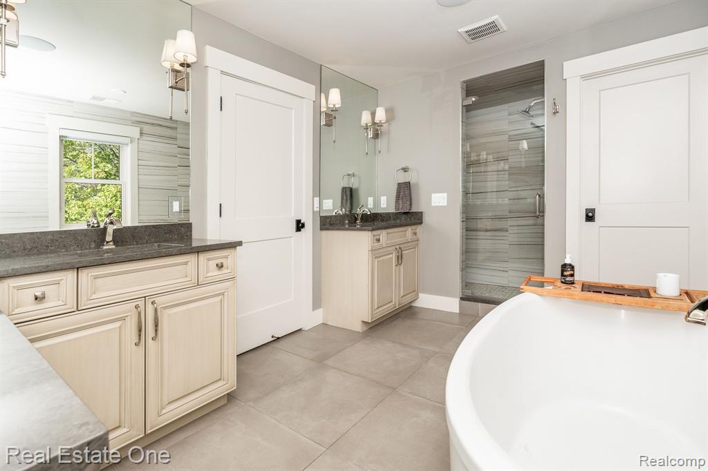 402 West 2nd Street Rochester, MI 48307 - Photo 32 of 70