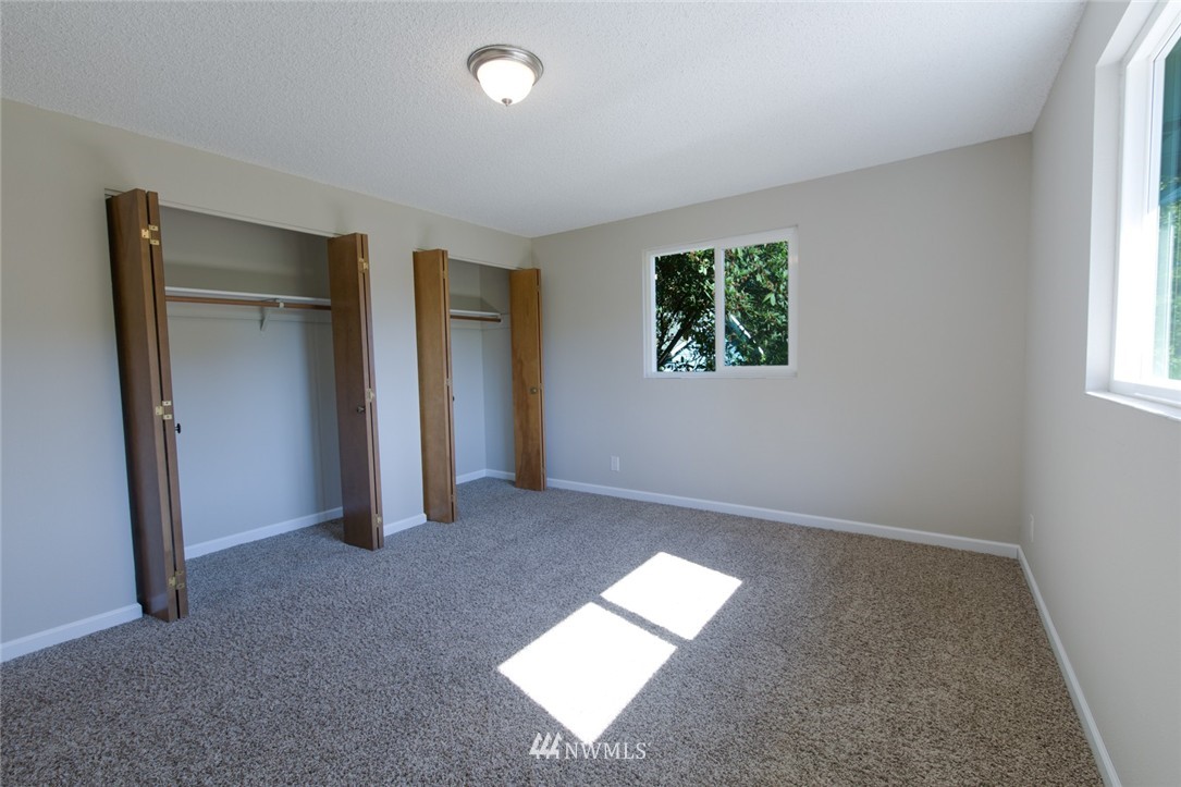 8620 Johnson Point Road Northeast Olympia, WA 98516 - Photo 13 of 25 Gallery Image 13
