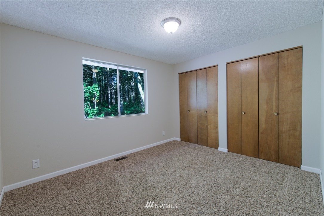 8620 Johnson Point Road Northeast Olympia, WA 98516 - Photo 15 of 25 Gallery Image 15