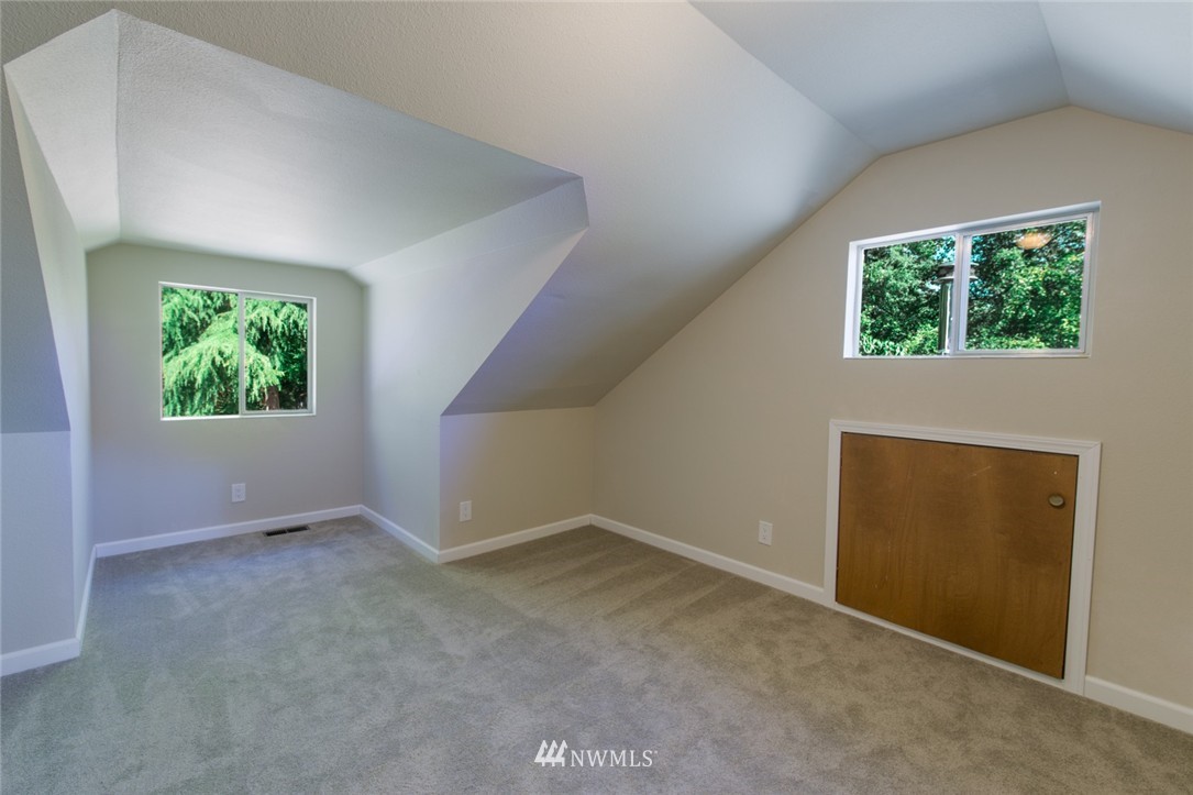 8620 Johnson Point Road Northeast Olympia, WA 98516 - Photo 17 of 25 Gallery Image 17