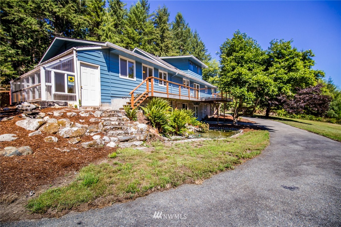 8620 Johnson Point Road Northeast Olympia, WA 98516 - Photo 3 of 25 Gallery Image 3