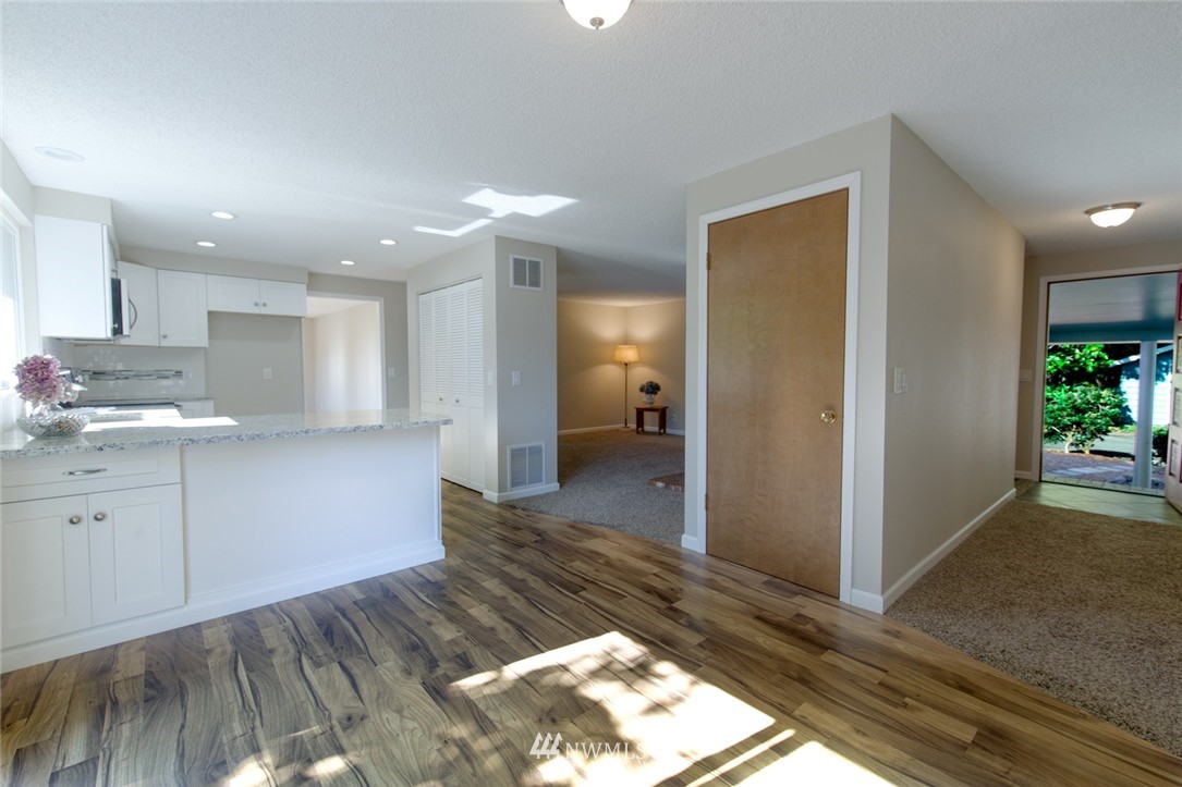 8620 Johnson Point Road Northeast Olympia, WA 98516 - Photo 9 of 25 Gallery Image 9