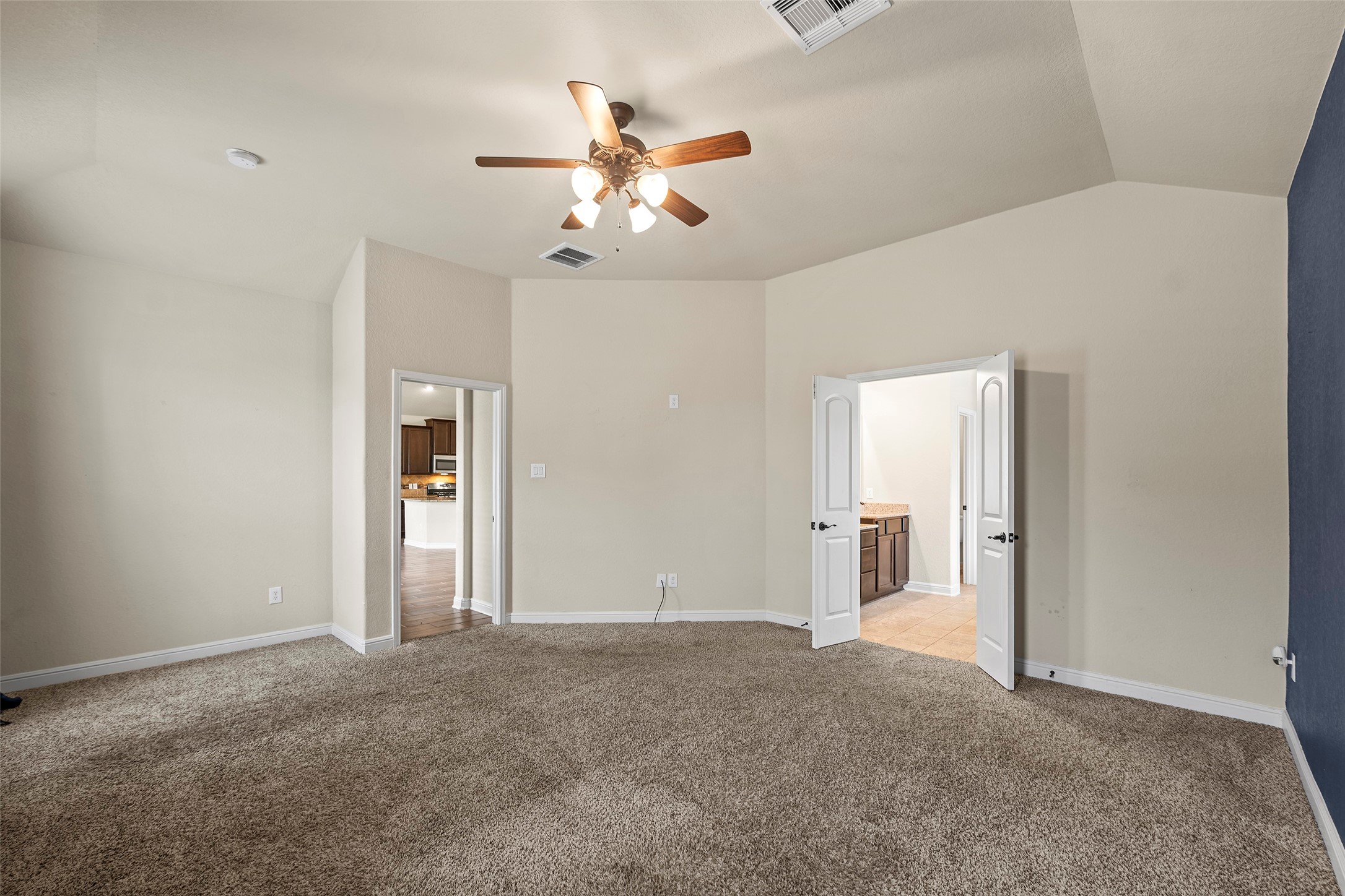 2703 Barrington Branch Drive Spring, TX 77373 - Photo 15 of 33 Bedroom #1: Primary bedroom with ensuite