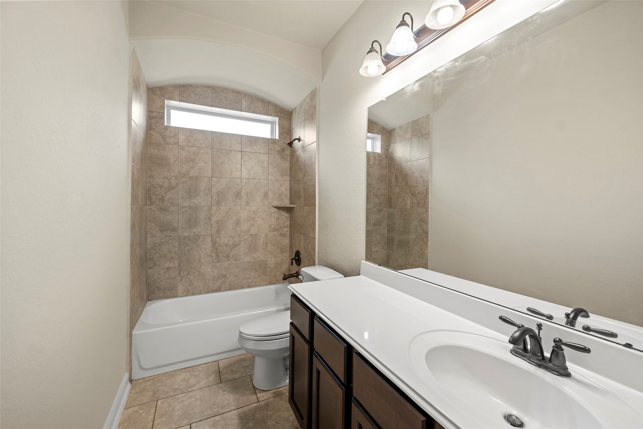 2703 Barrington Branch Drive Spring, TX 77373 - Photo 22 of 33 Shared bath