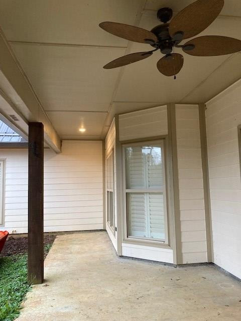 3047 Summit Holmesville Road McComb, MS 39648 - Photo 38 of 38 back porch
