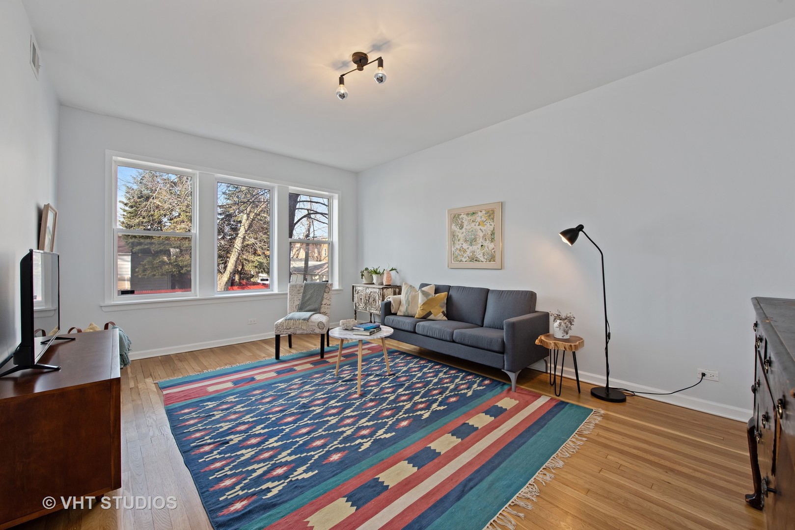 3317 West George Street, Unit 1 Chicago, IL 60618 - Photo 2 of 11