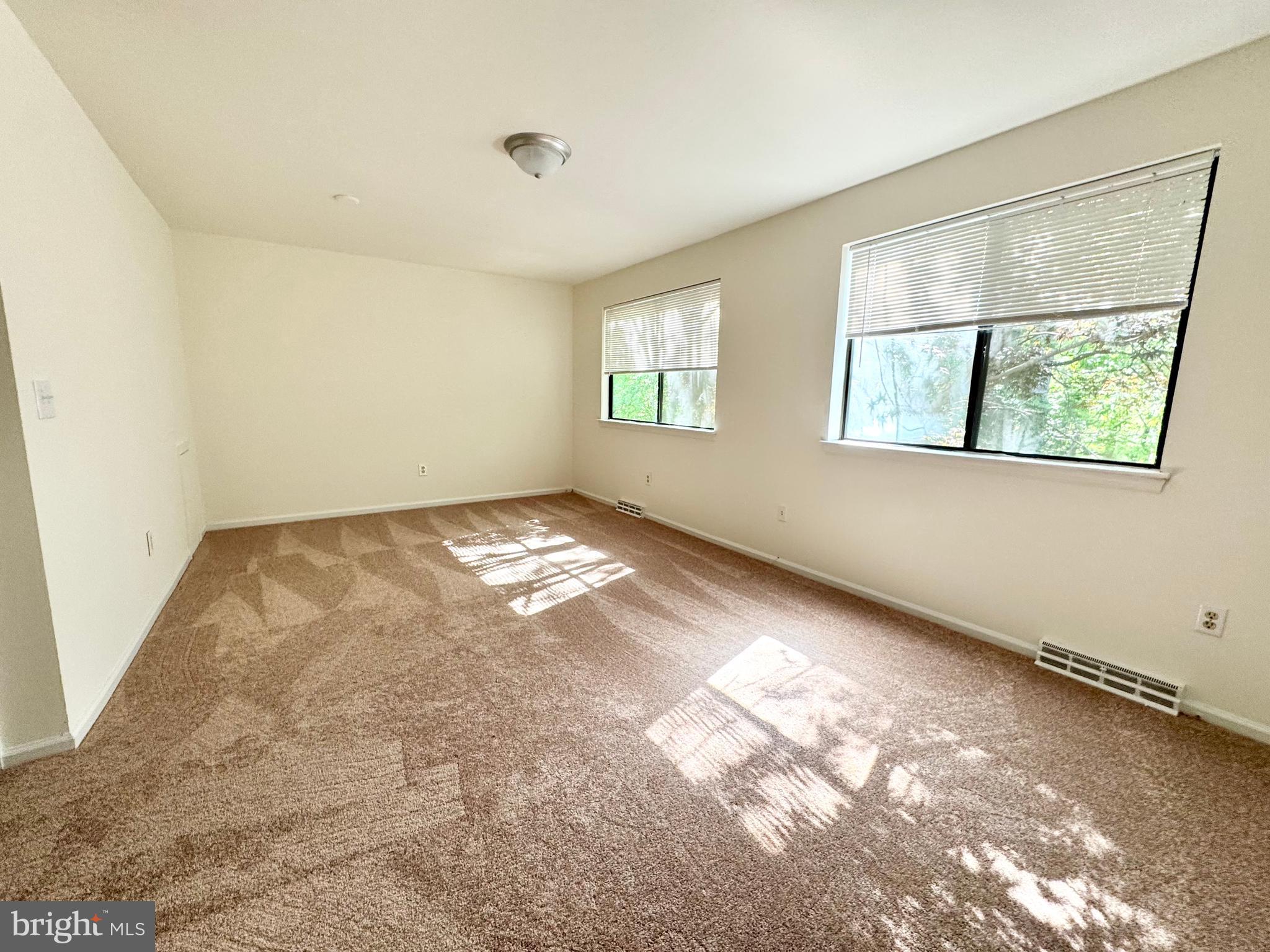 271 Pine Valley Road Dover, DE 19904 - Photo 19 of 24 an empty room with windows