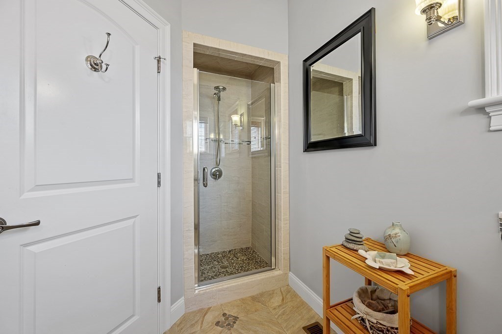 131 South Shore Road Webster, MA 01570 - Photo 20 of 42 Gallery Image 20