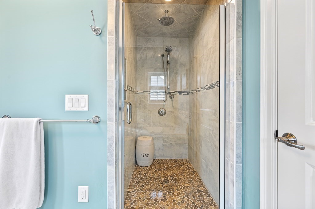131 South Shore Road Webster, MA 01570 - Photo 24 of 42 Gallery Image 24