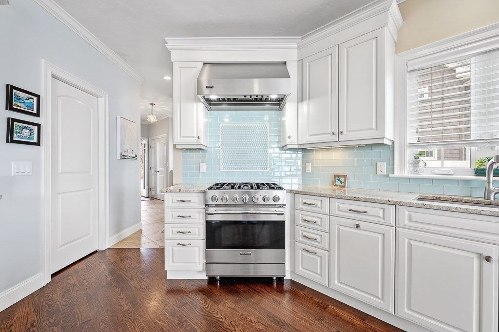 131 South Shore Road Webster, MA 01570 - Photo 9 of 42 Gallery Image 9