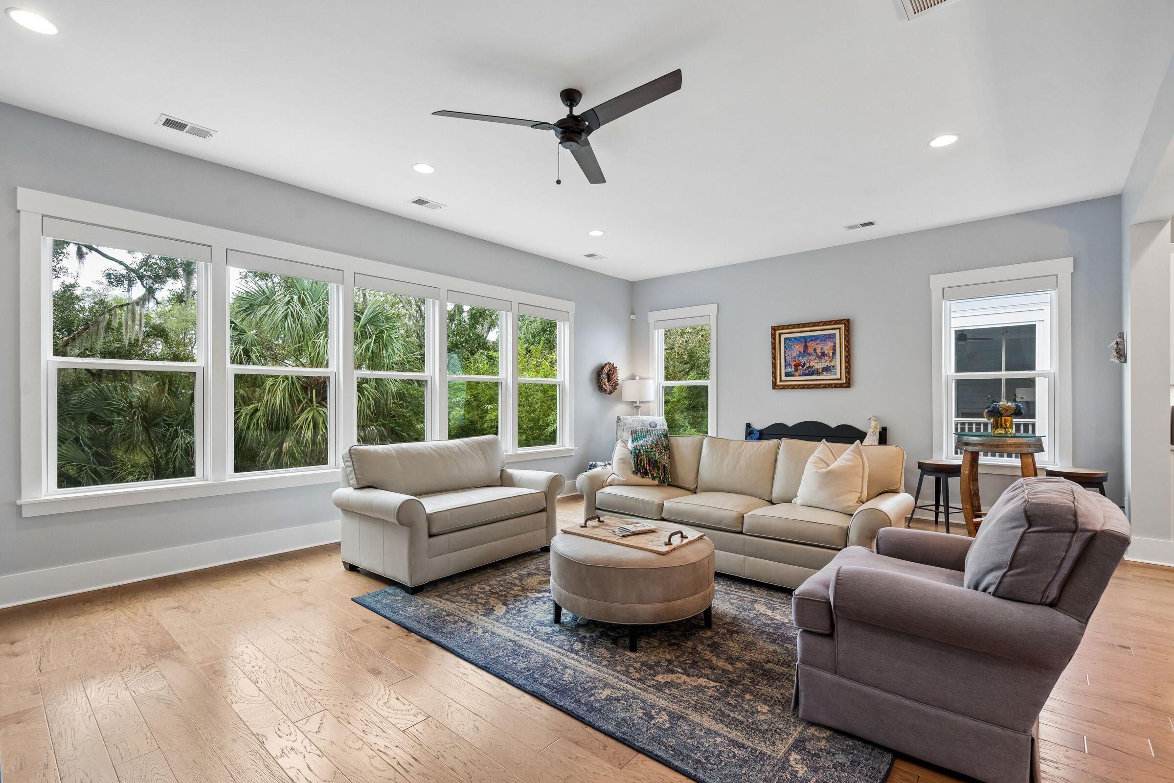 1432 Stratton Place Mount Pleasant, SC 29466 - Photo 29 of 99 Living Room