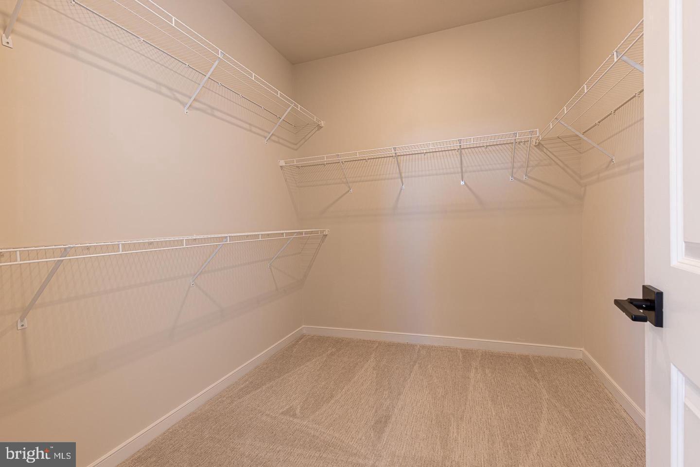 20957 Bluebird Square Sterling, VA 20165 - Photo 11 of 18 a view of a room