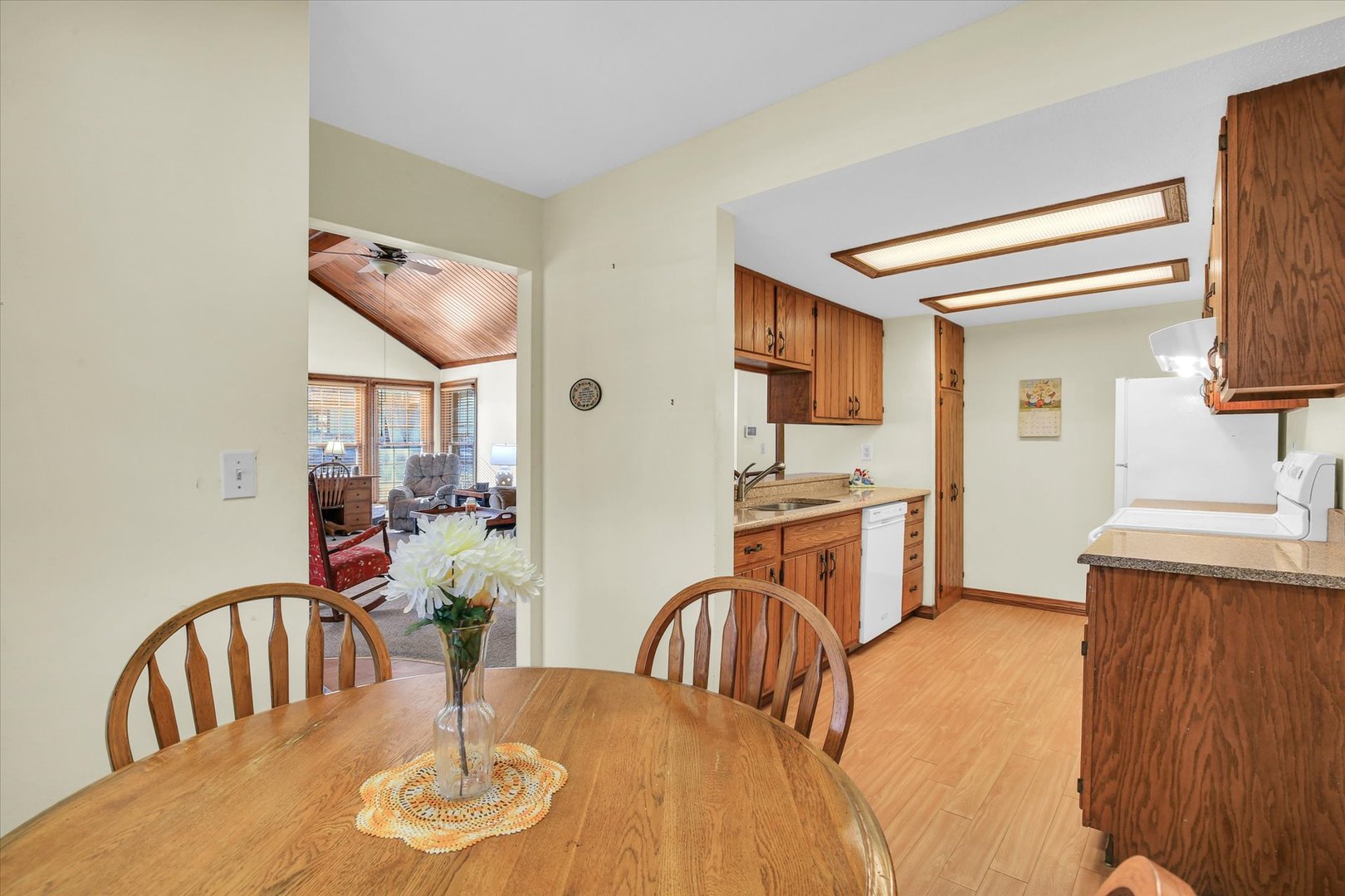 202 Spring Circle Urbana, IL 61802 - Photo 13 of 27 Gallery Image 13