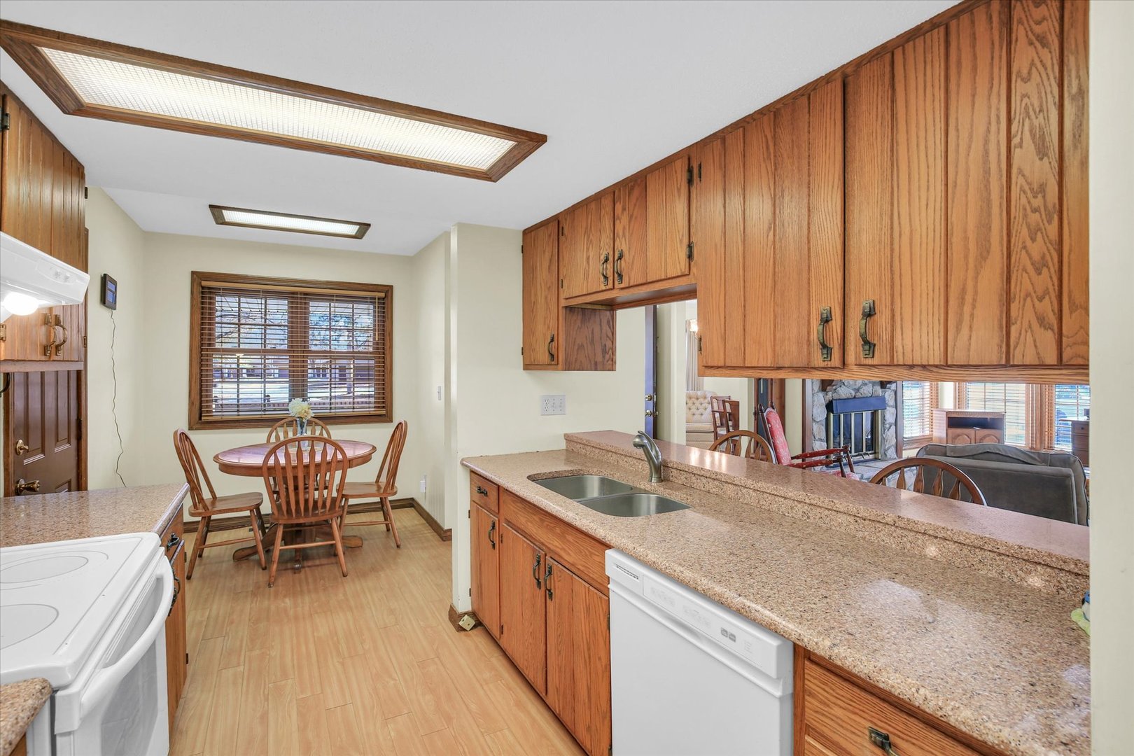 202 Spring Circle Urbana, IL 61802 - Photo 15 of 27 Gallery Image 15