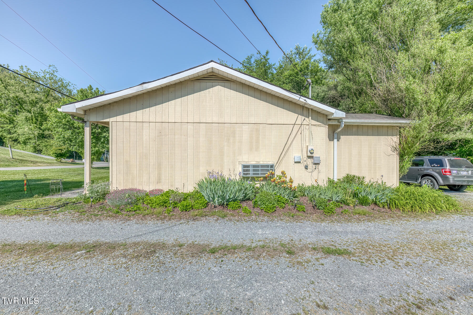 1189 Weaver Branch Road Bluff City, TN 37618 - Photo 32 of 34 1189 Weaver Branch Rd-32