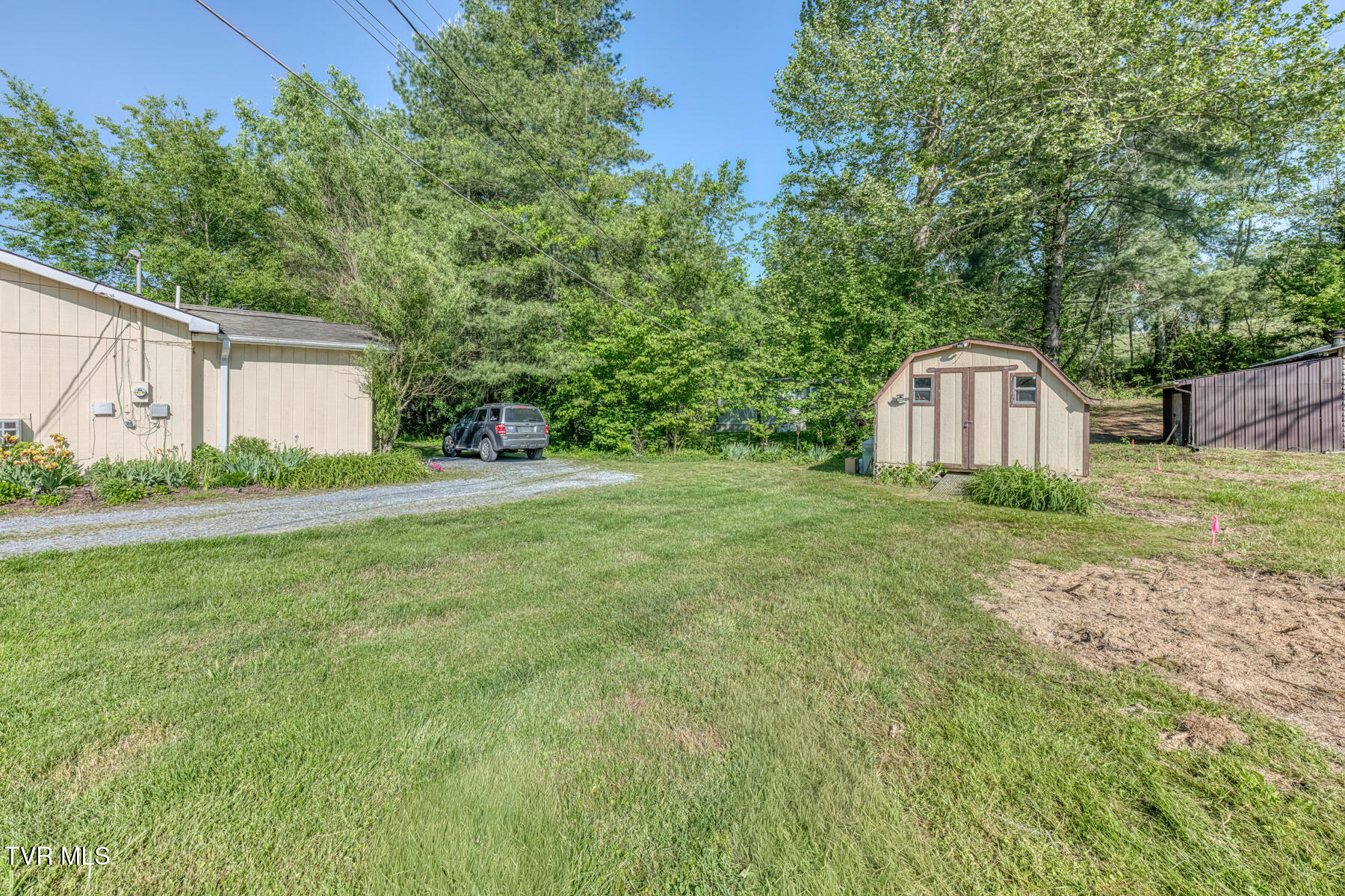 1189 Weaver Branch Road Bluff City, TN 37618 - Photo 33 of 34 1189 Weaver Branch Rd-33