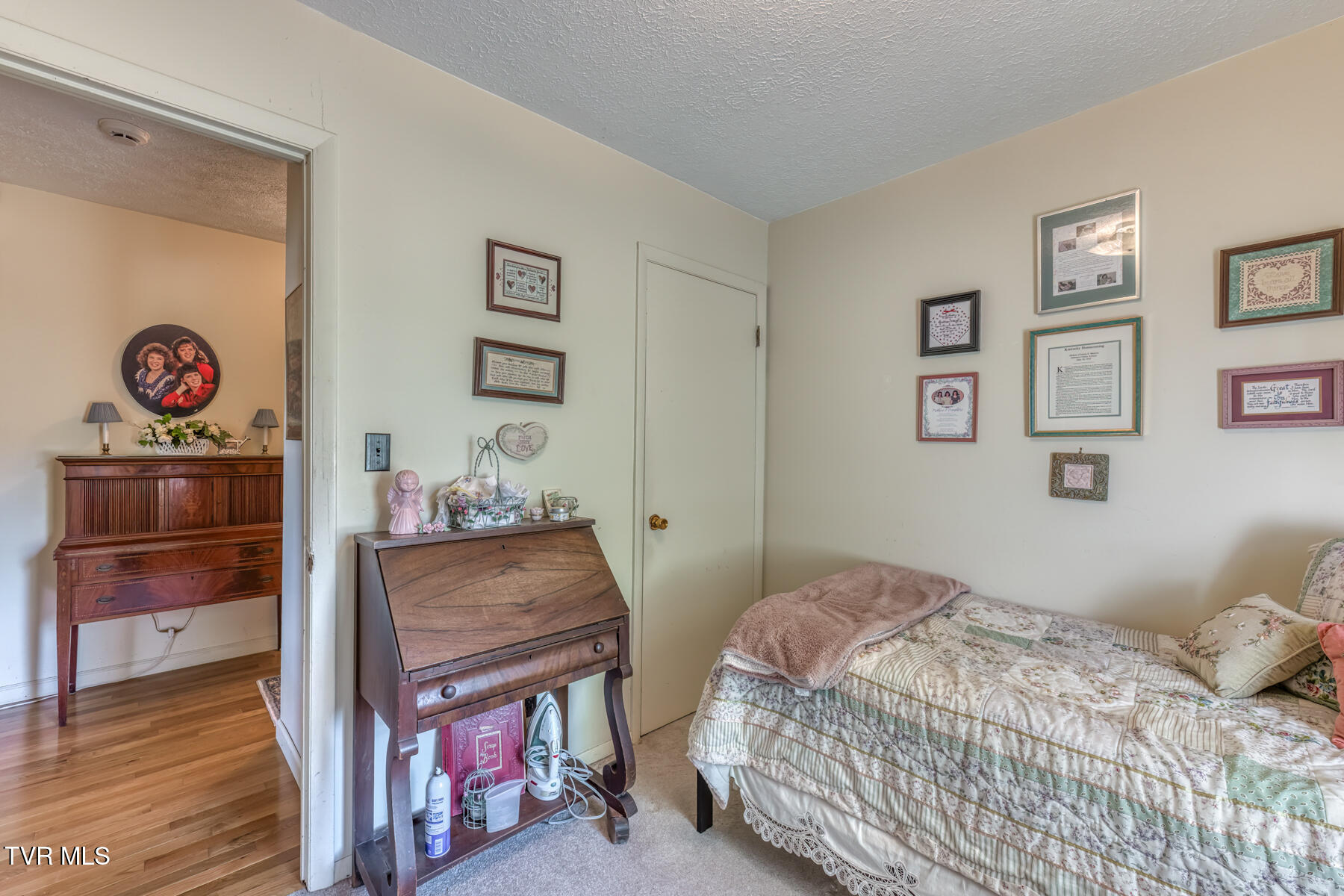 1189 Weaver Branch Road Bluff City, TN 37618 - Photo 6 of 34 1189 Weaver Branch Rd-6
