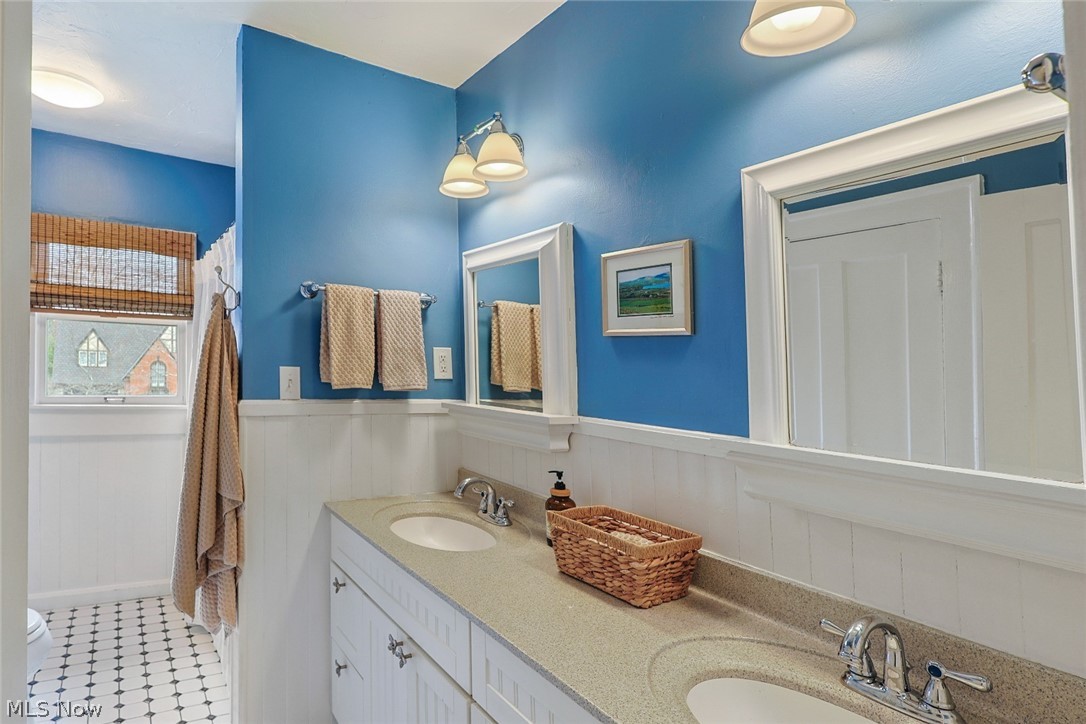 3184 Chadbourne Road Cleveland, OH 44120 - Photo 23 of 34 Gallery Image 23