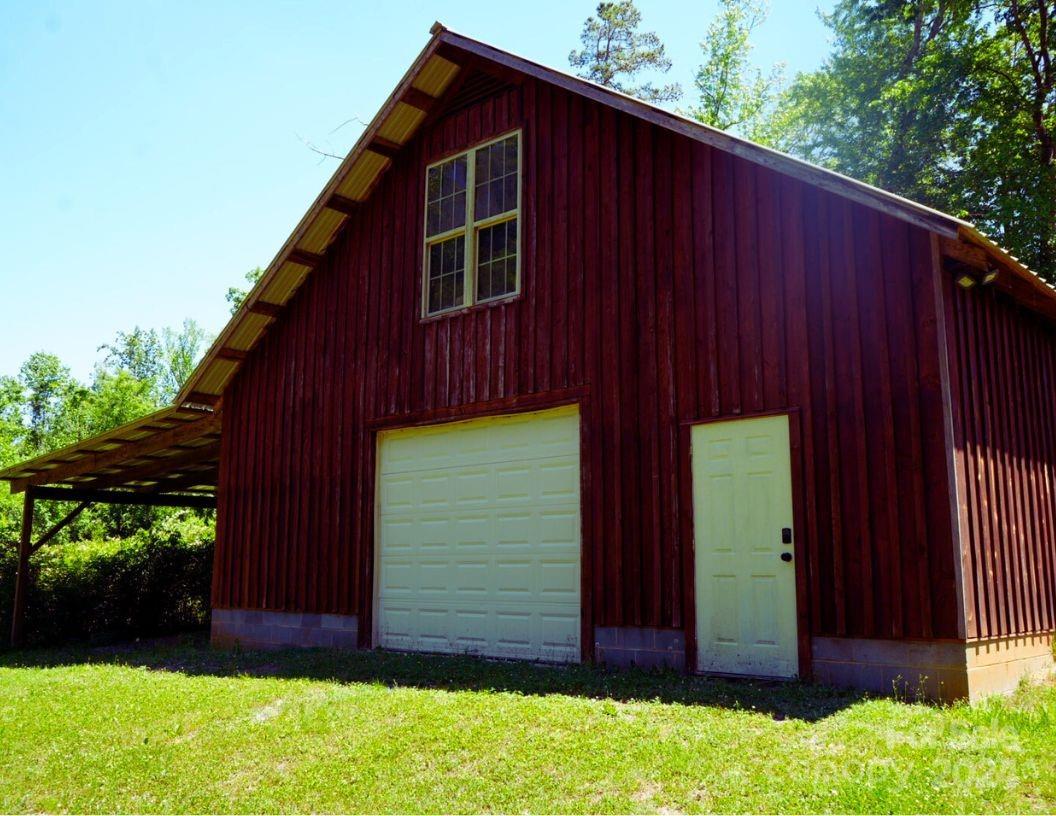 5641 Mt Pleasant Road South Concord, NC 28025 - Photo 4 of 28 Gallery Image 4