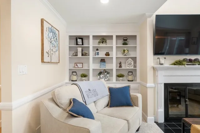 $824,900 | 8 Bixby Lane, Unit 8, Westford, MA 01886