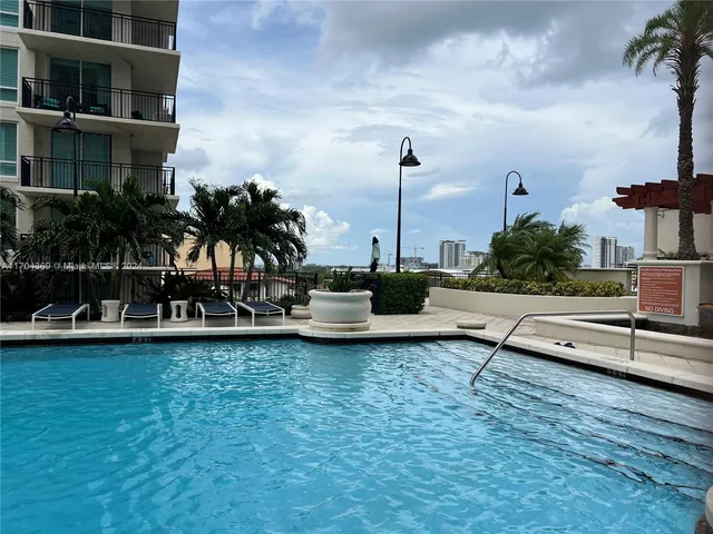 $490,000 | 610 West Las Olas Boulevard, Unit 914N, Fort Lauderdale, FL 33312