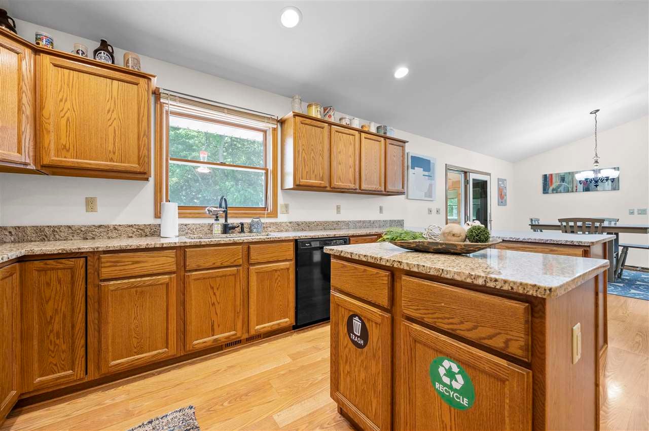 1802 Mehaffey Bridge Road Northeast Solon, IA 52333 - Photo 14 of 17 Gallery Image 14