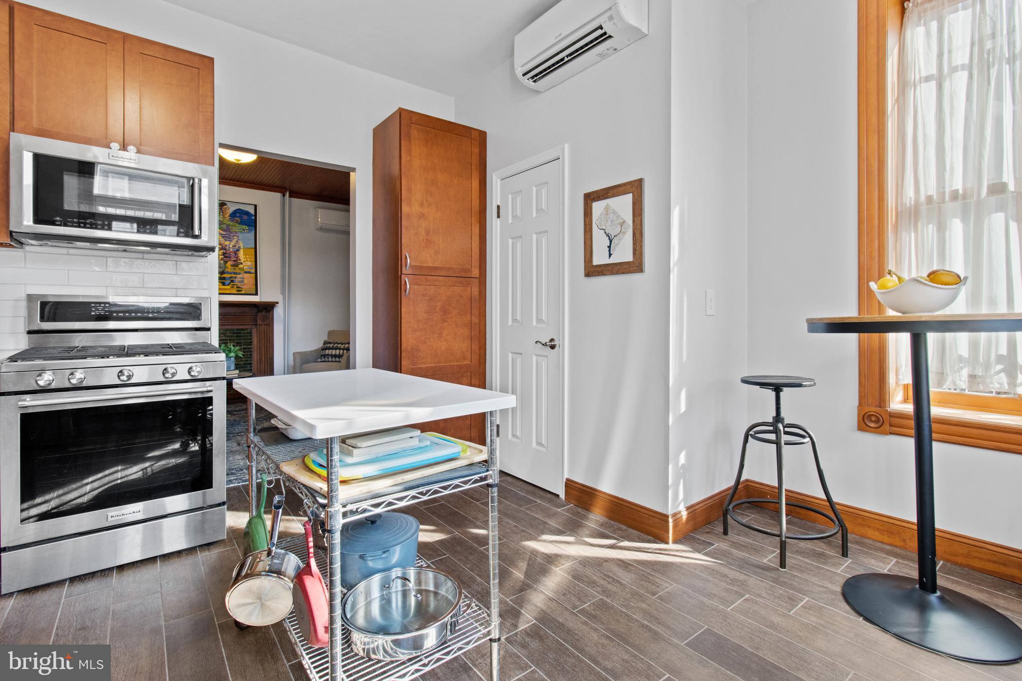 914 S Street Northwest Washington, DC 20001 - Photo 11 of 35