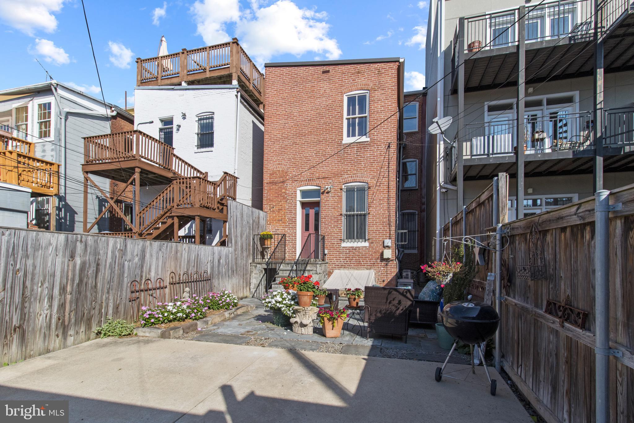 914 S Street Northwest Washington, DC 20001 - Photo 32 of 35