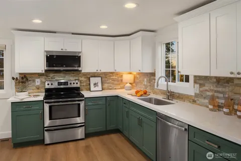 $949,950 | 403 Northeast 94th Street, Seattle, WA 98115