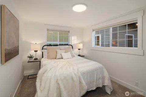 $949,950 | 403 Northeast 94th Street, Seattle, WA 98115