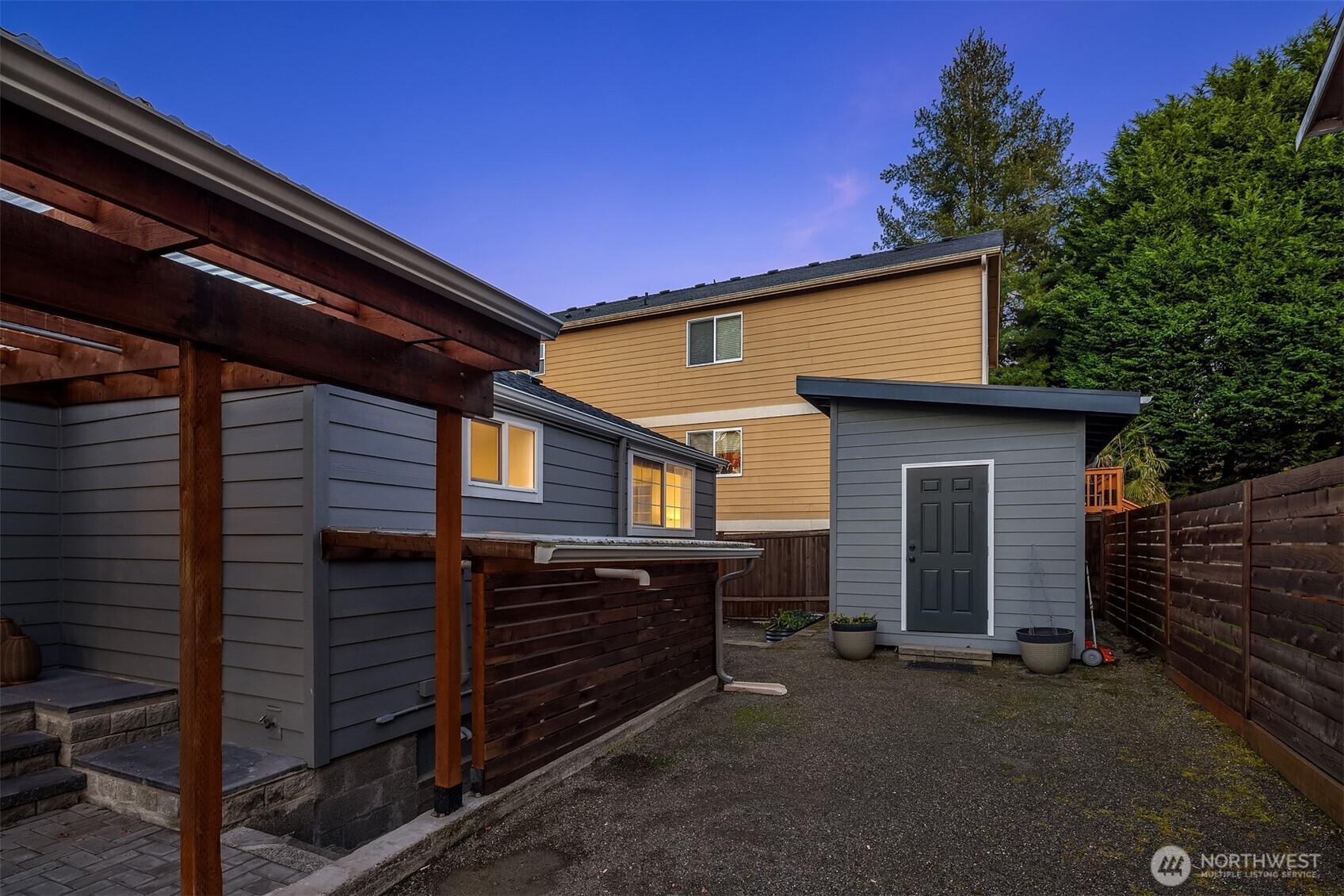 403 Northeast 94th Street Seattle, WA 98115 - Photo 29 of 40