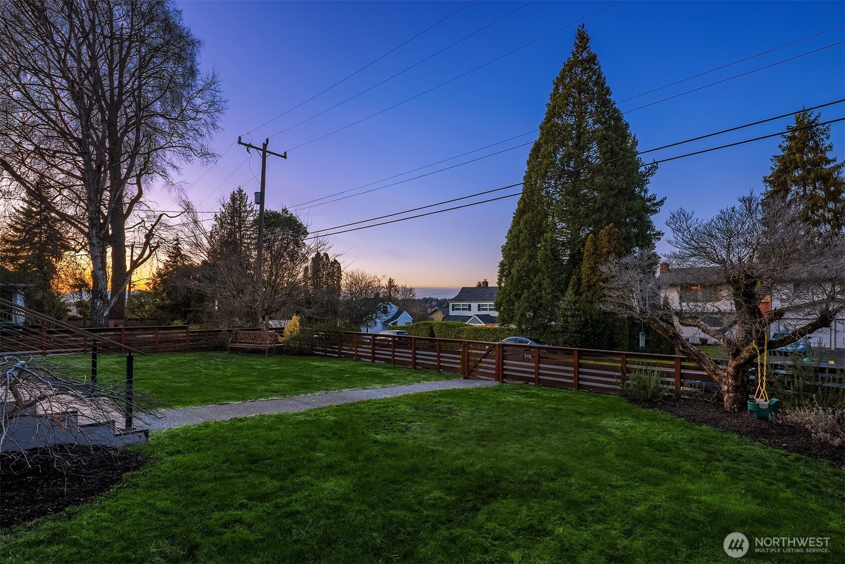 403 Northeast 94th Street Seattle, WA 98115 - Photo 3 of 40