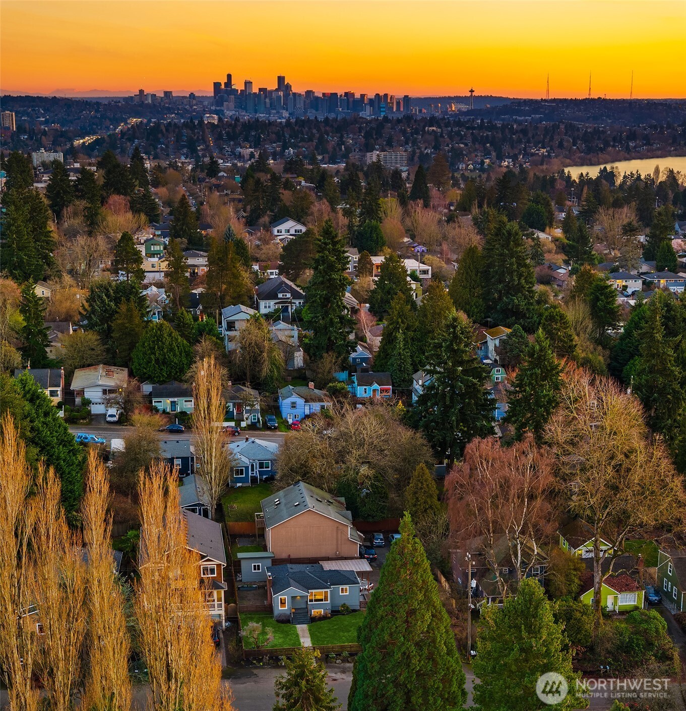 403 Northeast 94th Street Seattle, WA 98115 - Photo 4 of 40
