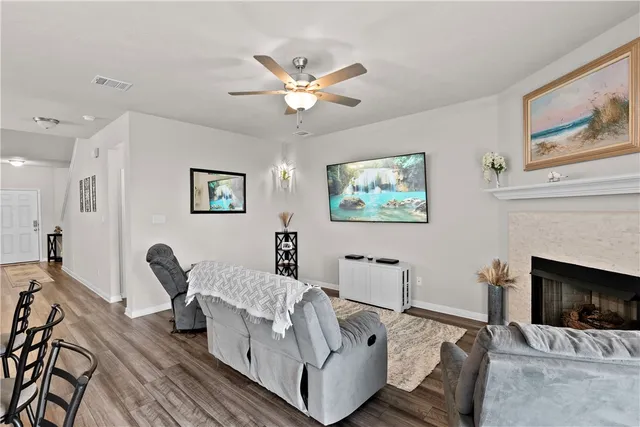 $369,900 | 204 Broaddus Bend, Caldwell, TX 77836