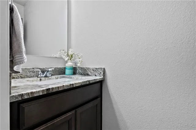 $369,900 | 204 Broaddus Bend, Caldwell, TX 77836