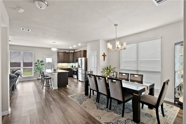 $369,900 | 204 Broaddus Bend, Caldwell, TX 77836