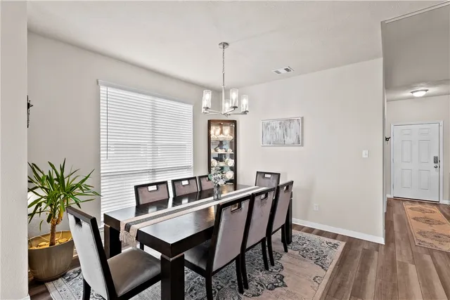 $369,900 | 204 Broaddus Bend, Caldwell, TX 77836