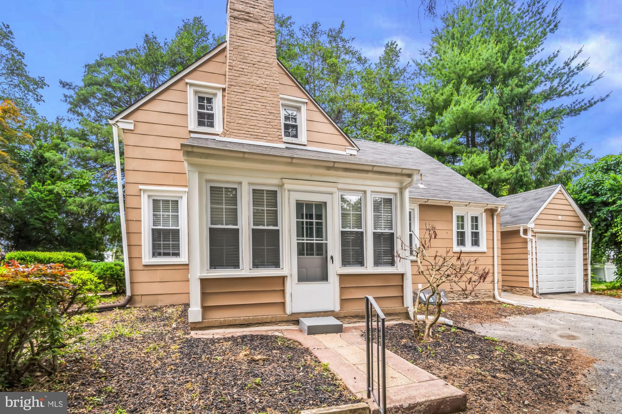 357 East Springfield Road Springfield, PA 19064 - Photo 2 of 30