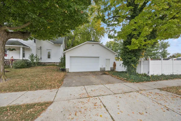 $190,000 | 203 East Michigan Street, Reading, MI 49274