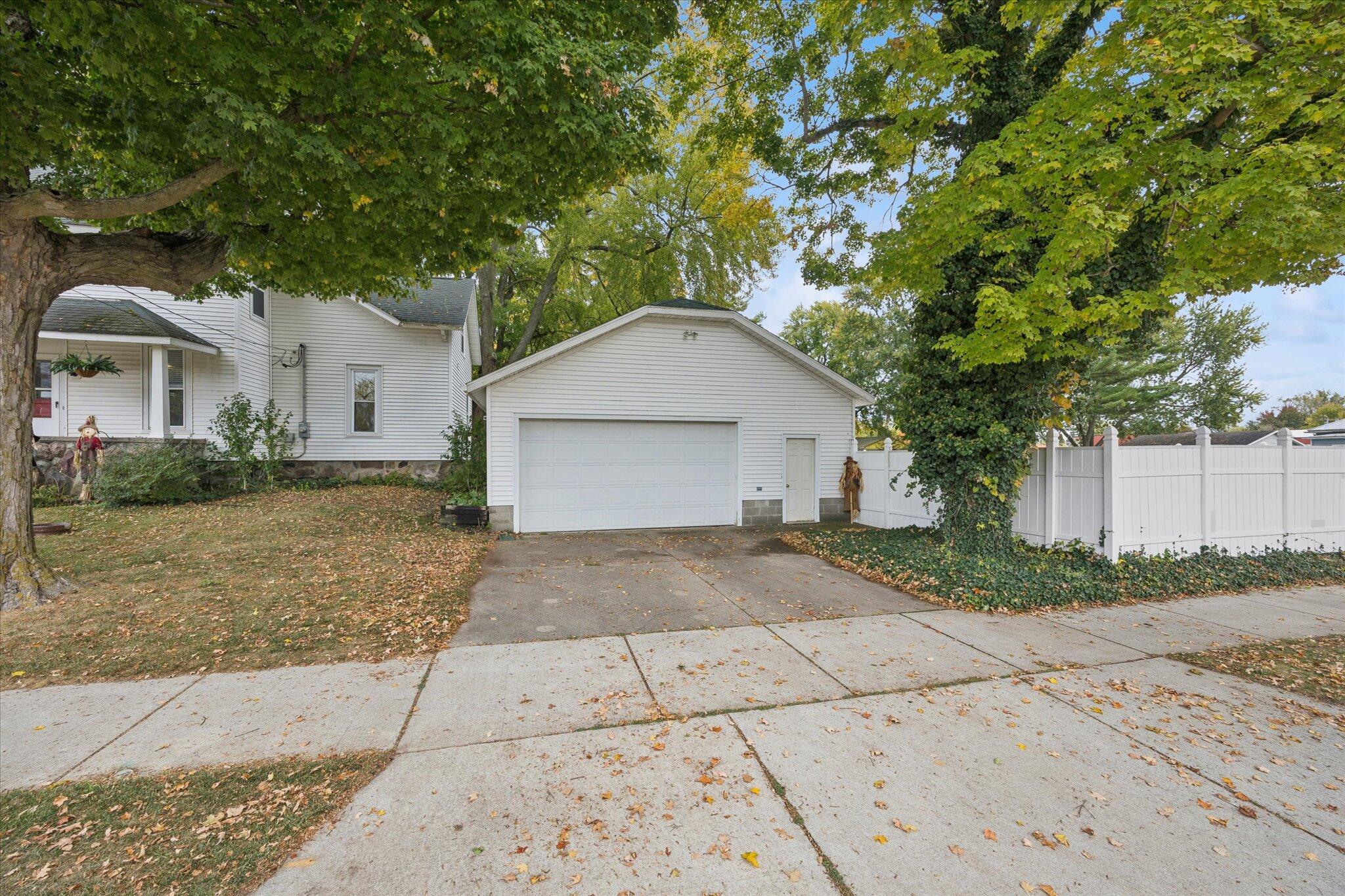 203 East Michigan Street Reading, MI 49274 - Photo 2 of 79 50-203 Michigan St Reading MI 49274-50