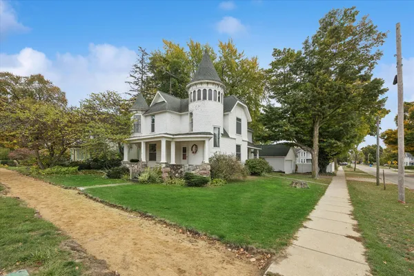 $190,000 | 203 East Michigan Street, Reading, MI 49274