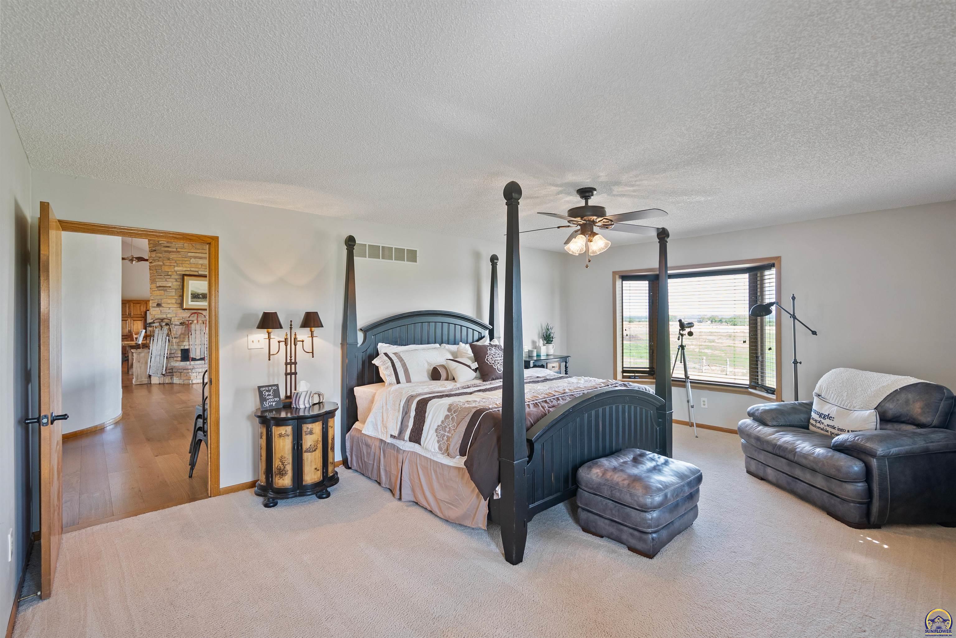 9736 West Lake Road Meriden, KS 66512 - Photo 17 of 98