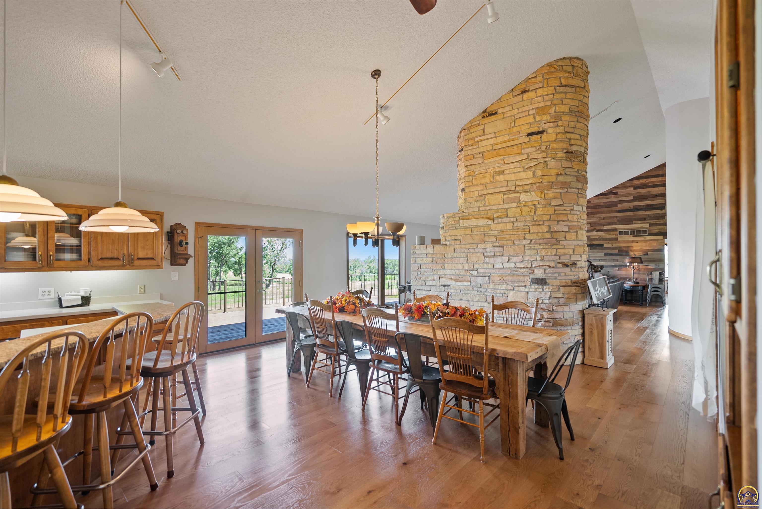 9736 West Lake Road Meriden, KS 66512 - Photo 27 of 98