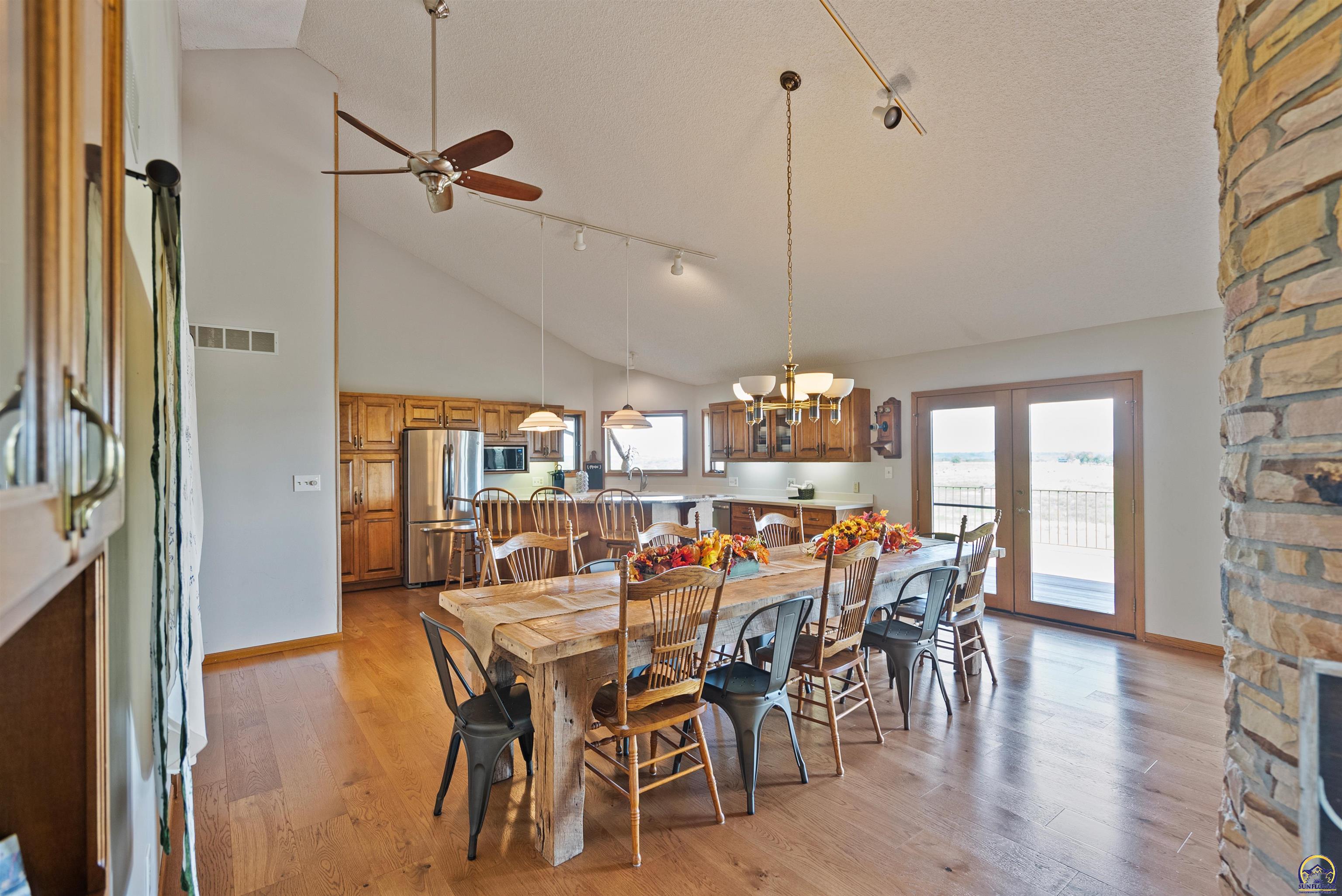 9736 West Lake Road Meriden, KS 66512 - Photo 28 of 98